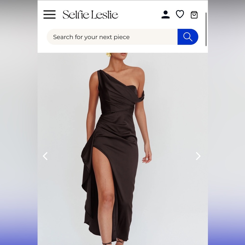 Selfie Leslie Dress